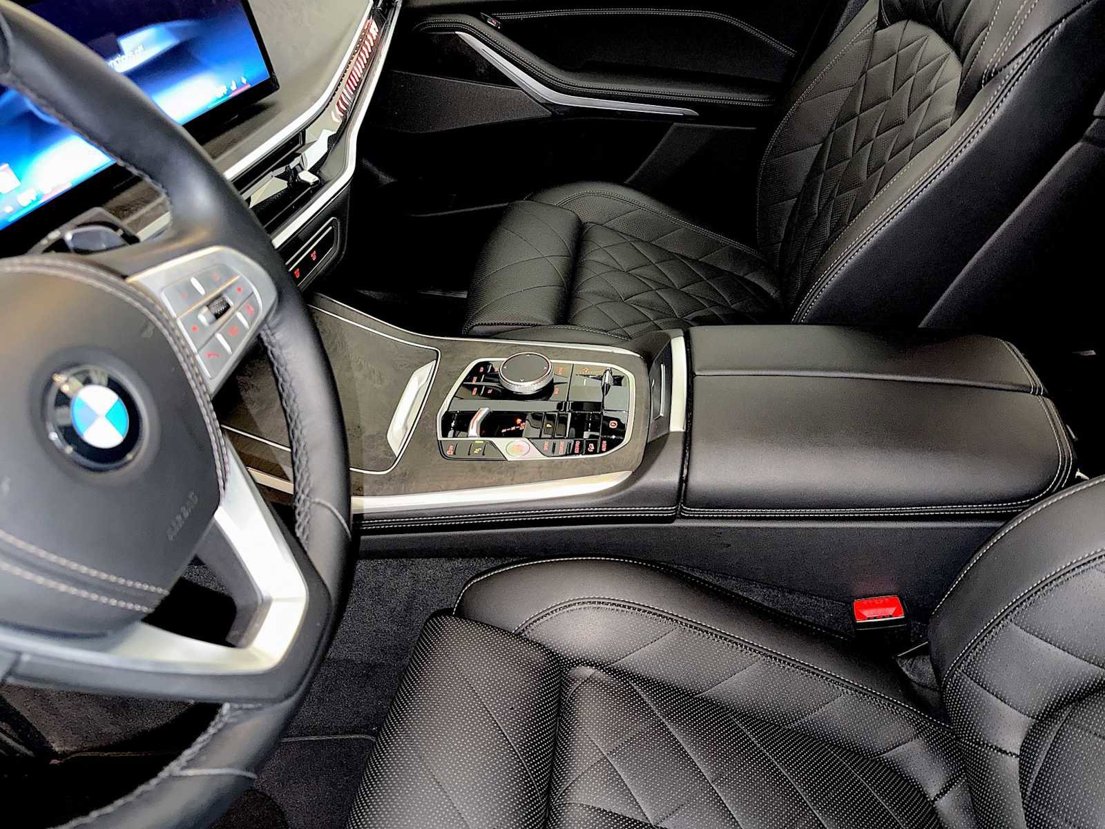 Certified 2024 BMW X7 xDrive40i w/ Premium Package image 19