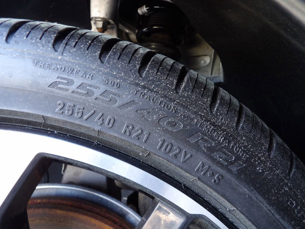 Certified 2023 Volvo XC60 B5 Ultimate w/ Climate Package image 30