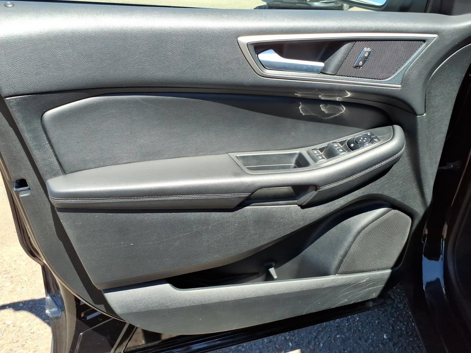 Used 2024 Ford Edge SEL AWD/4WD image 11