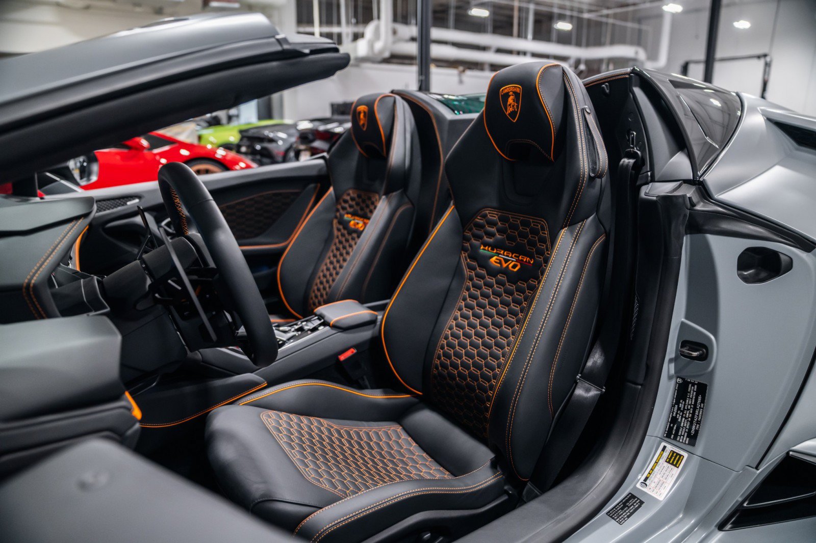 Used 2024 Lamborghini Huracan EVO AWD/4WD image 12