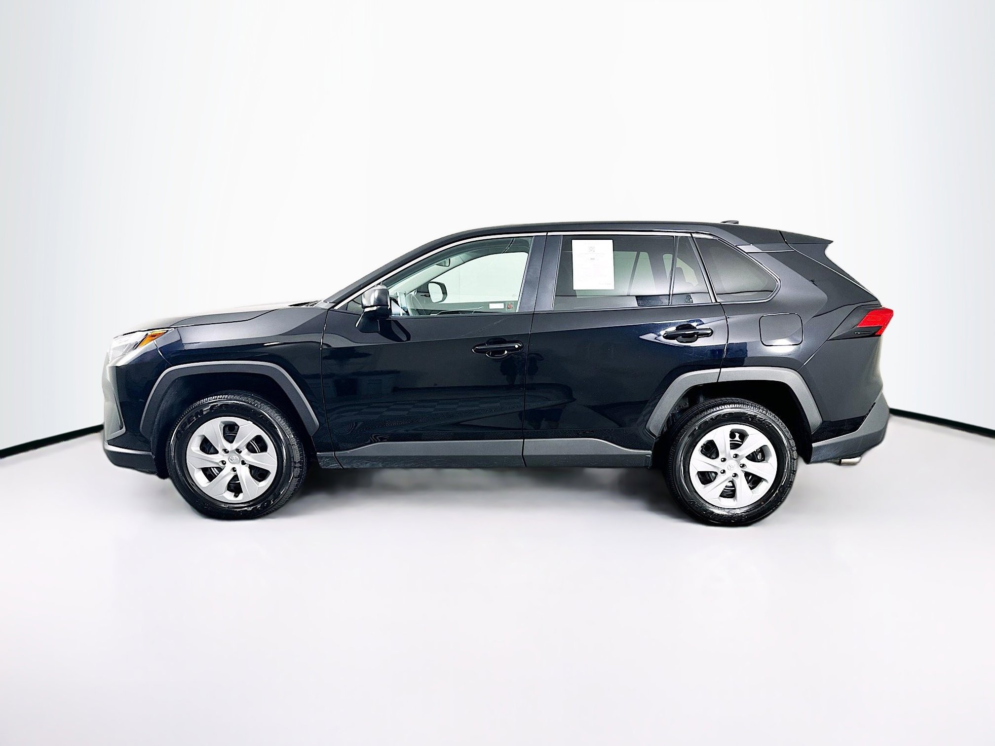 Used 2025 Toyota RAV4 LE image 4