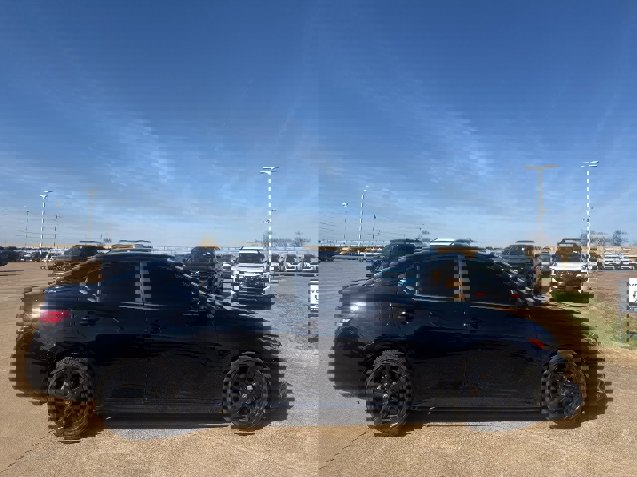 Certified 2022 Nissan Sentra SR w/ Midnight Edition image 17