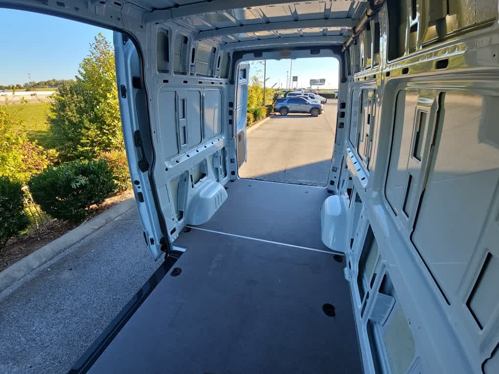 Used 2026 Mercedes-Benz Sprinter 2500 image 14