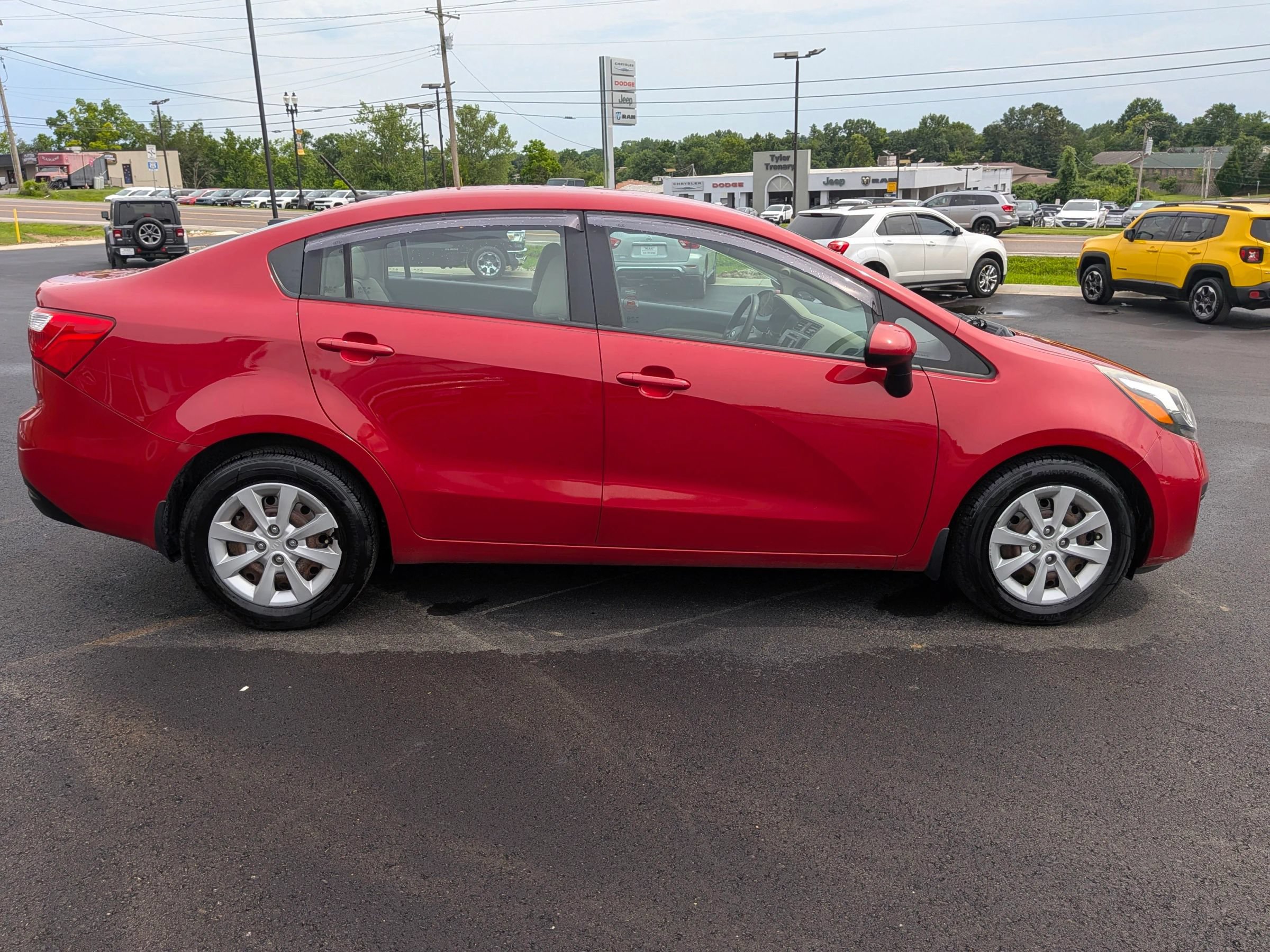 Used 2013 Kia Rio EX FWD image 7
