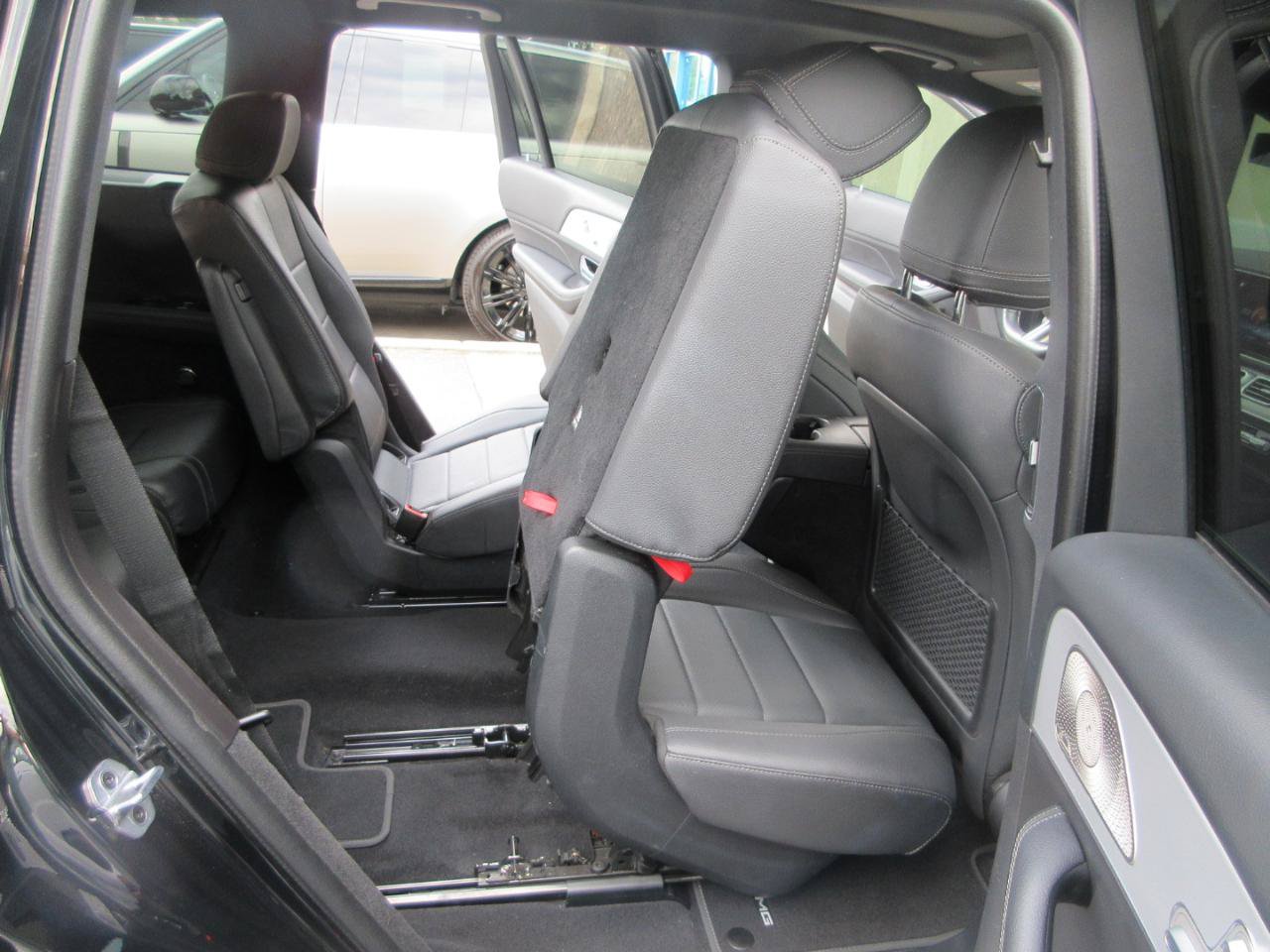 Used 2024 Mercedes-Benz GLS 450 4MATIC w/ AMG Line Exterior image 33