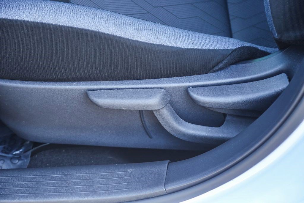 Used 2025 Nissan Versa SV w/ Trunk Package FWD image 19