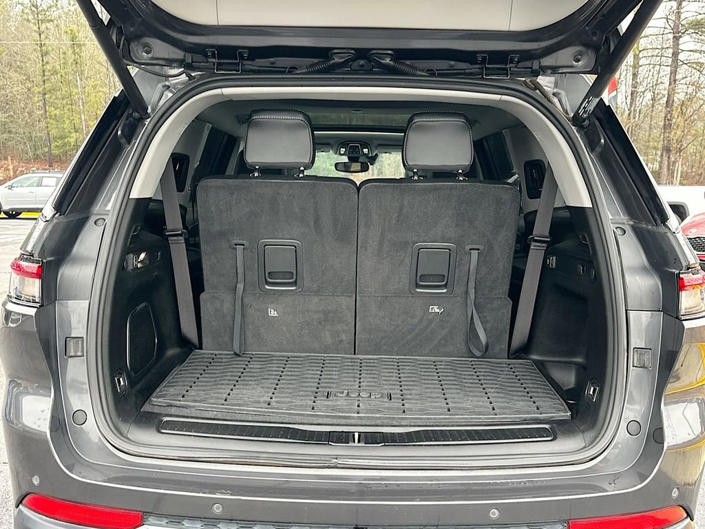 Used 2022 Jeep Grand Cherokee L Limited image 16