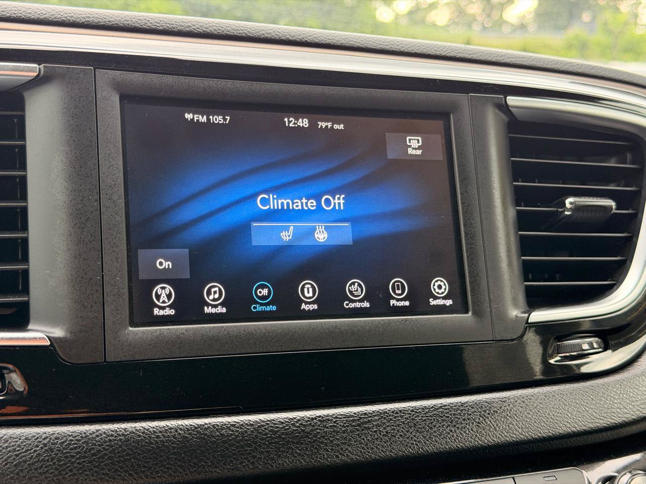 Used 2019 Chrysler Pacifica Touring-L FWD image 32