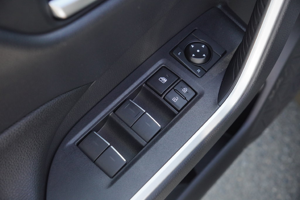 Used 2023 Toyota RAV4 XLE w/ Convenience Package AWD/4WD image 19
