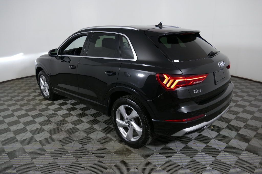 Used 2021 Audi Q3 2.0T Premium AWD/4WD image 5