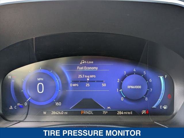 Used 2022 Ford Escape Titanium w/ Class II Trailer Tow Package image 16