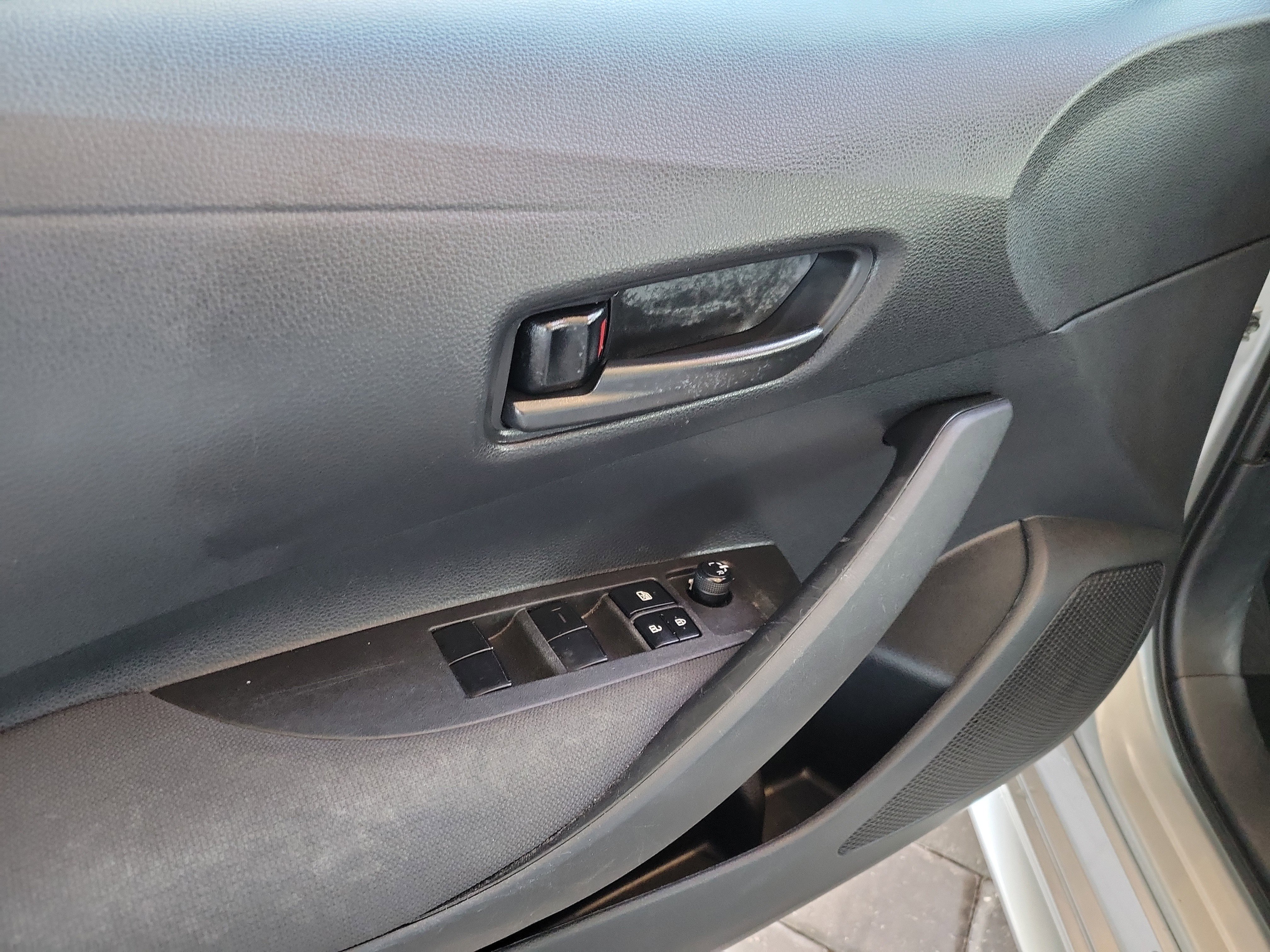 Used 2024 Toyota Corolla LE image 11