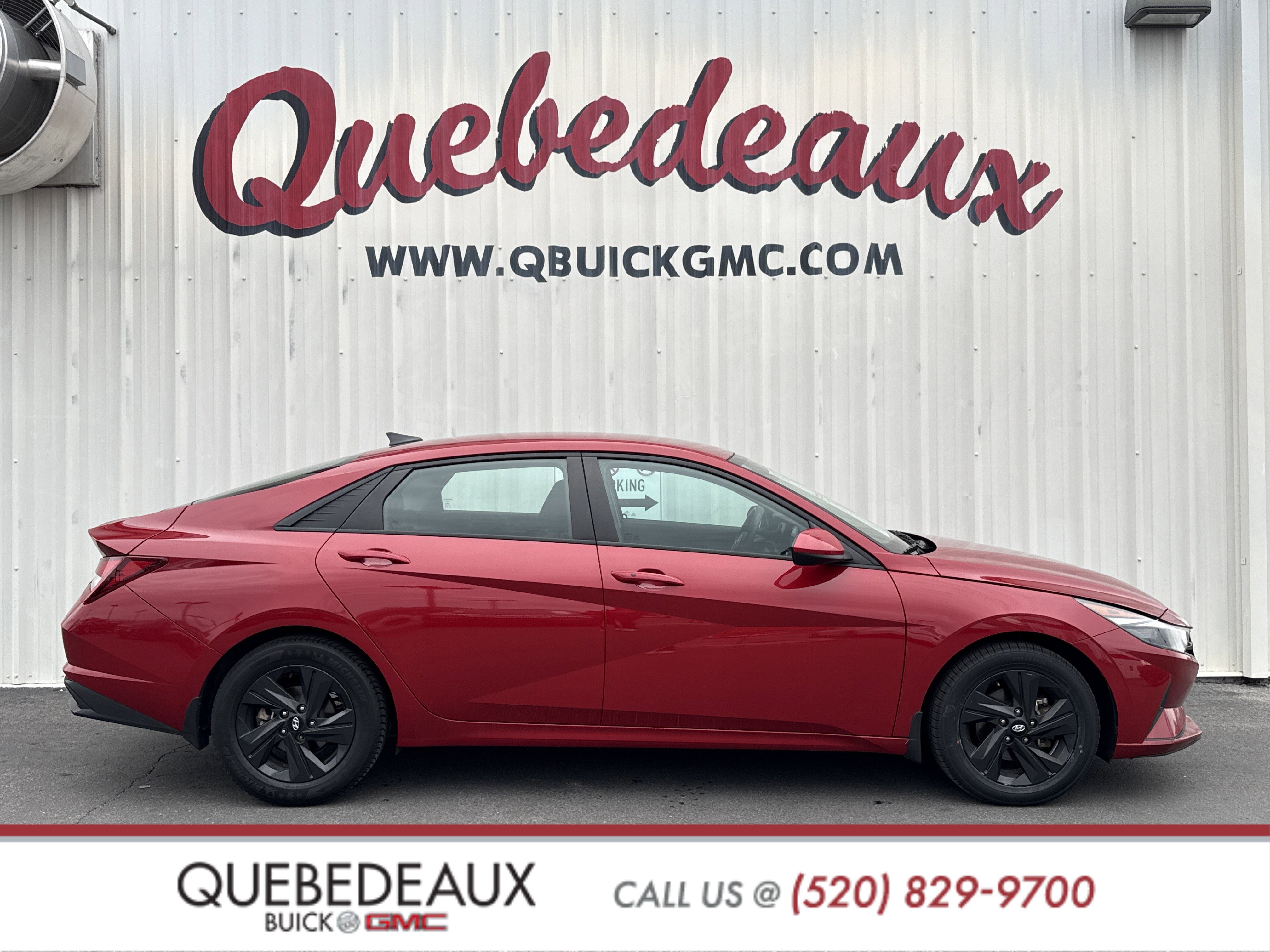 Used 2023 Hyundai Elantra SEL w/ Preferred Accessory Package image 23