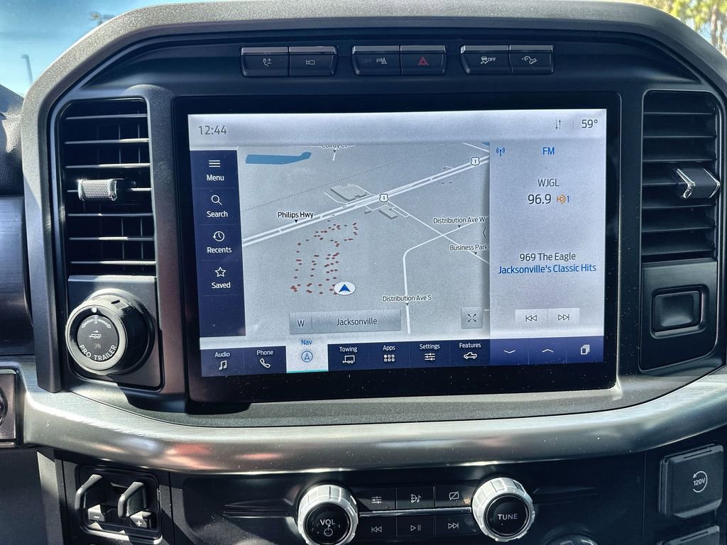 Used 2021 Ford F150 Lariat w/ Max Trailer Tow Package image 14