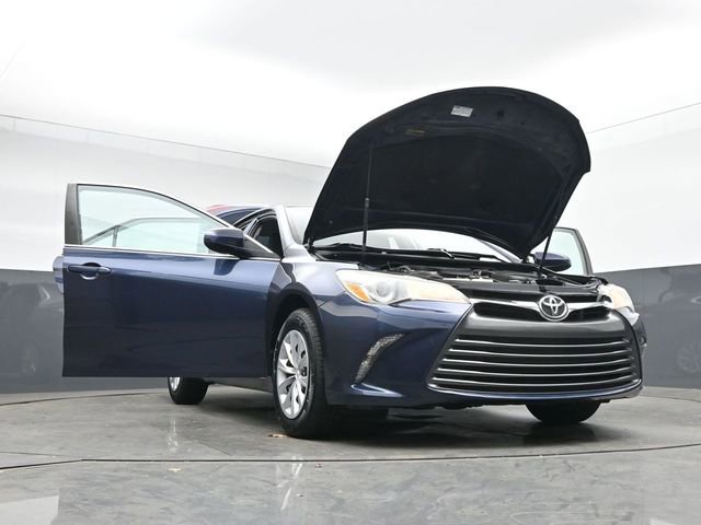 Used 2016 Toyota Camry LE image 46