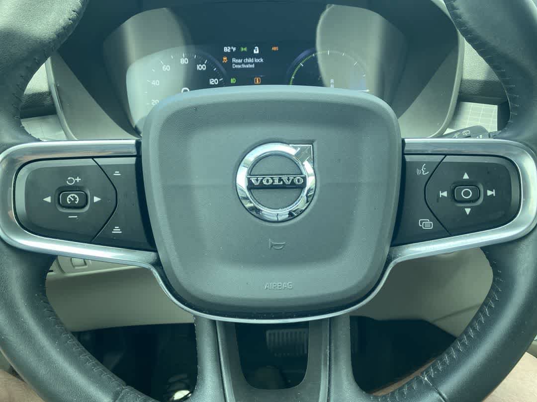 Used 2021 Volvo XC40 T5 Momentum AWD/4WD image 14