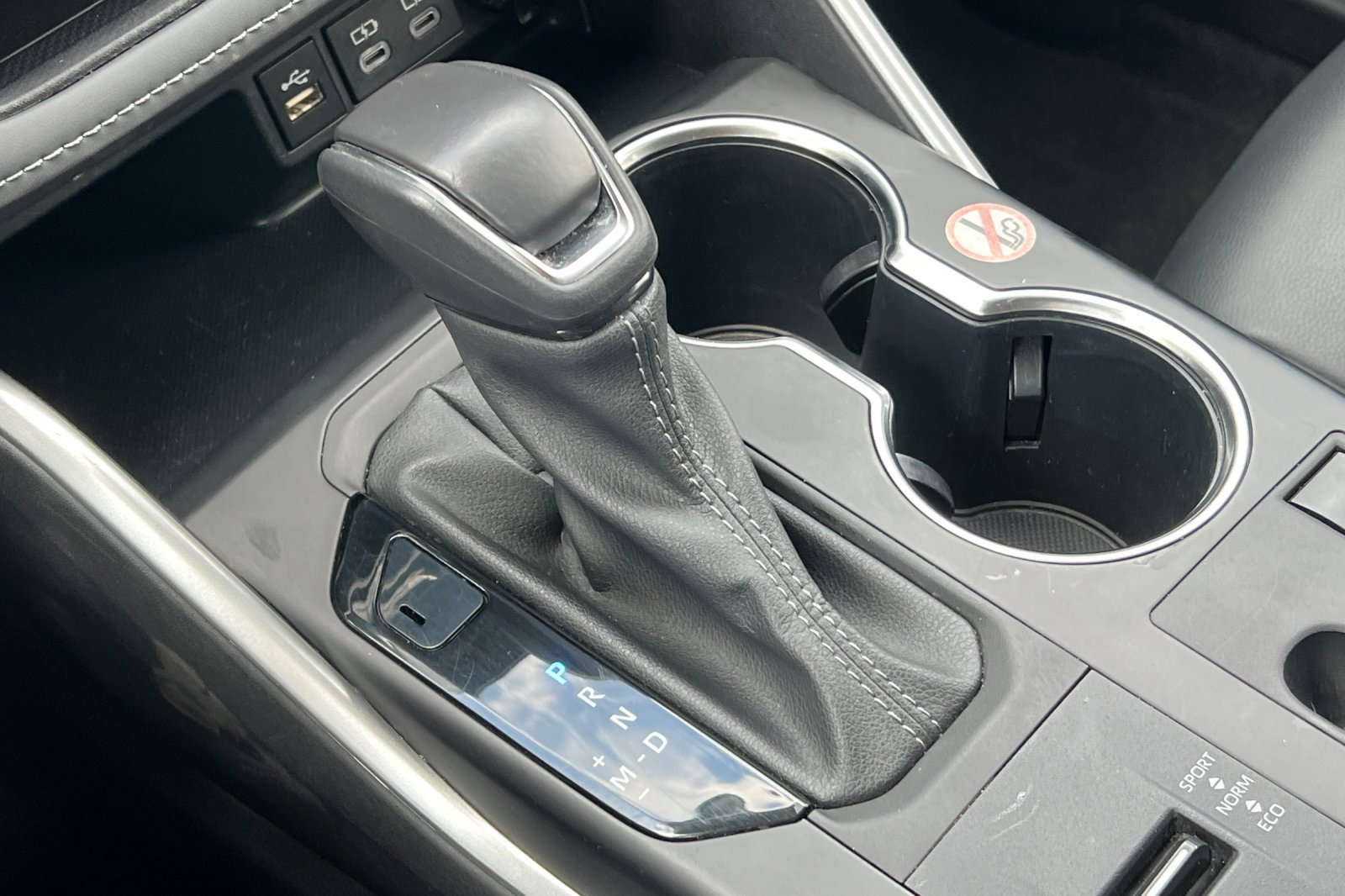 Used 2024 Toyota Highlander XLE image 32