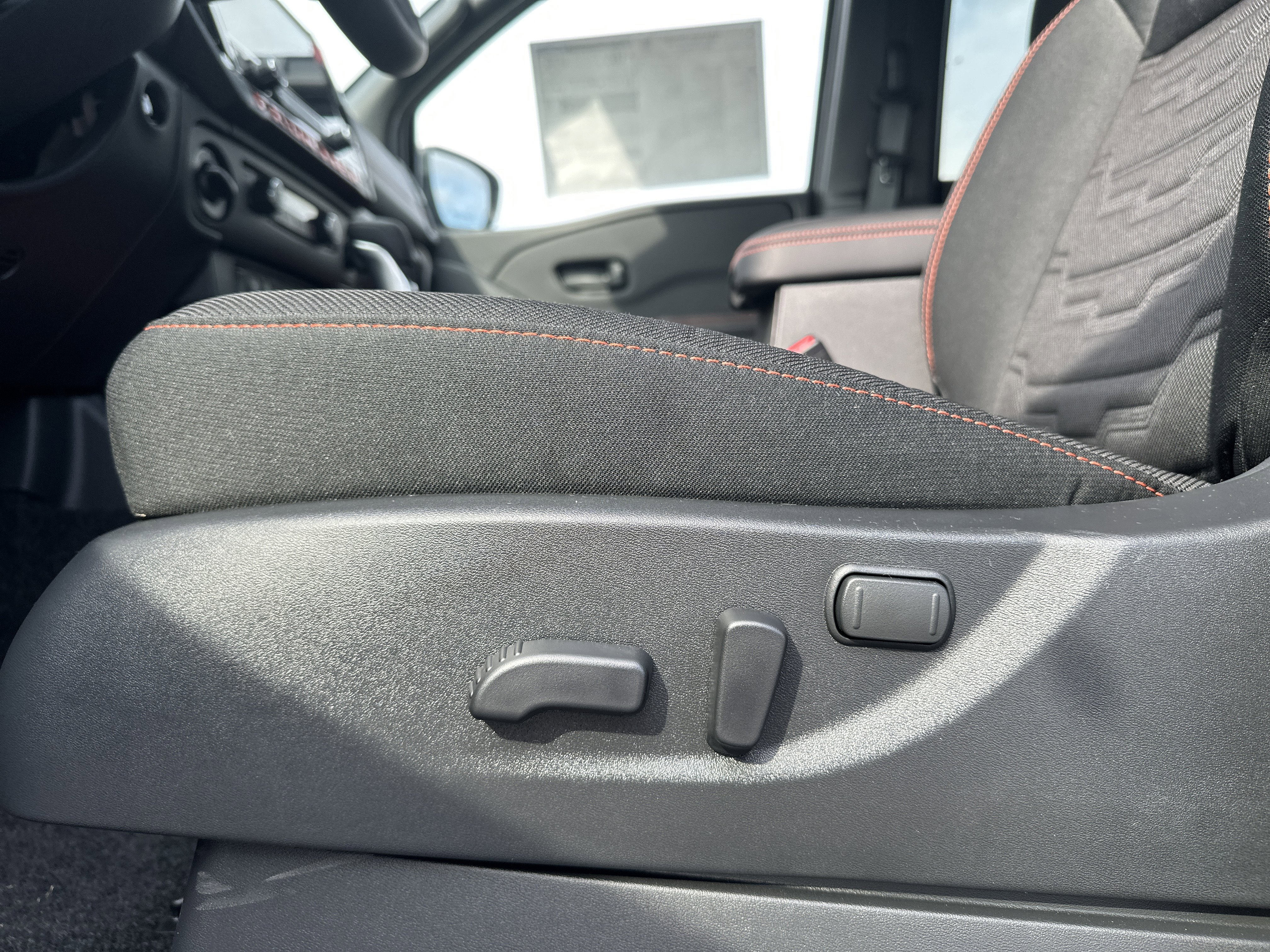 New 2026 Nissan Frontier PRO-4X image 24