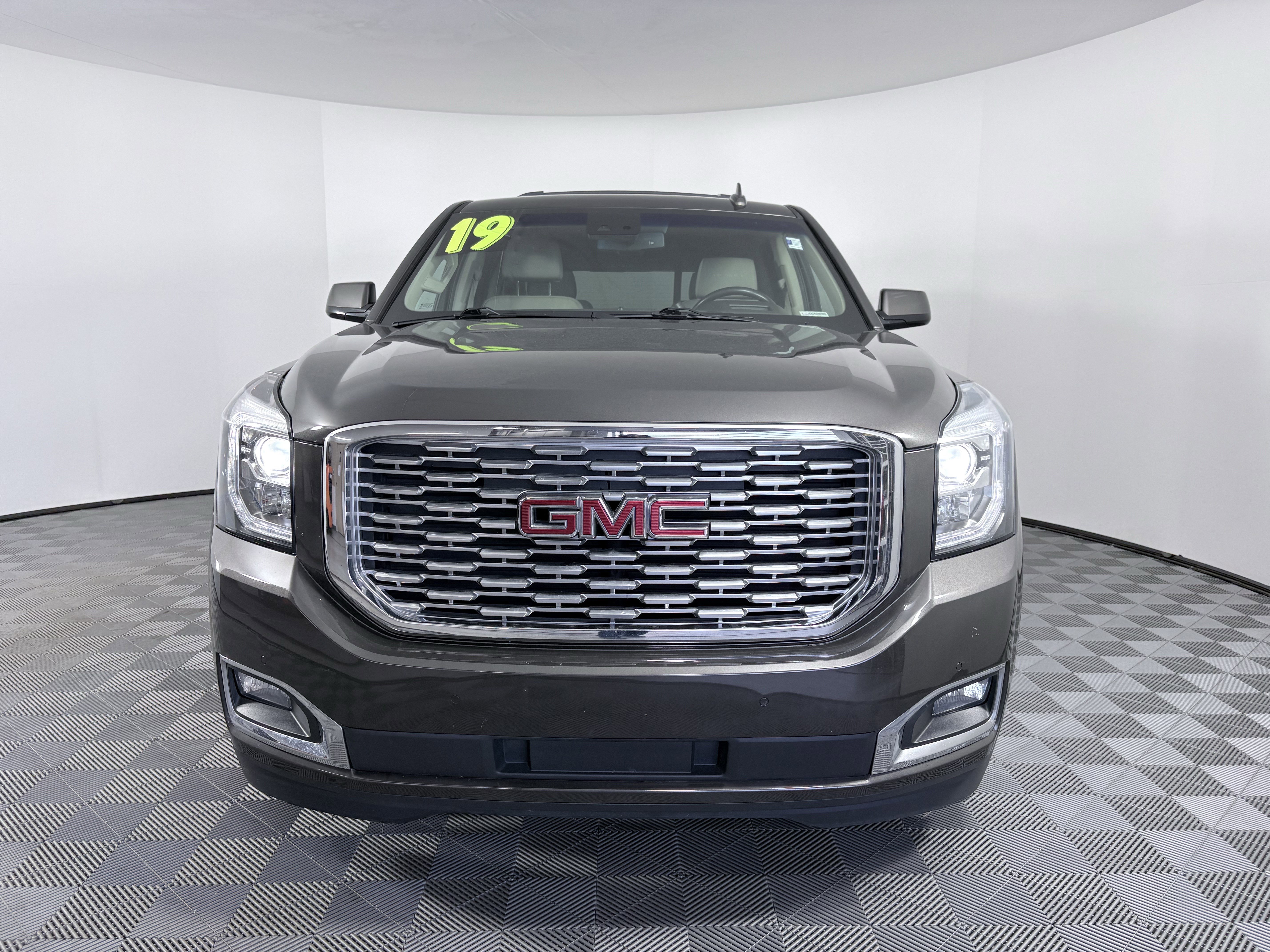 Used 2019 GMC Yukon Denali image 11