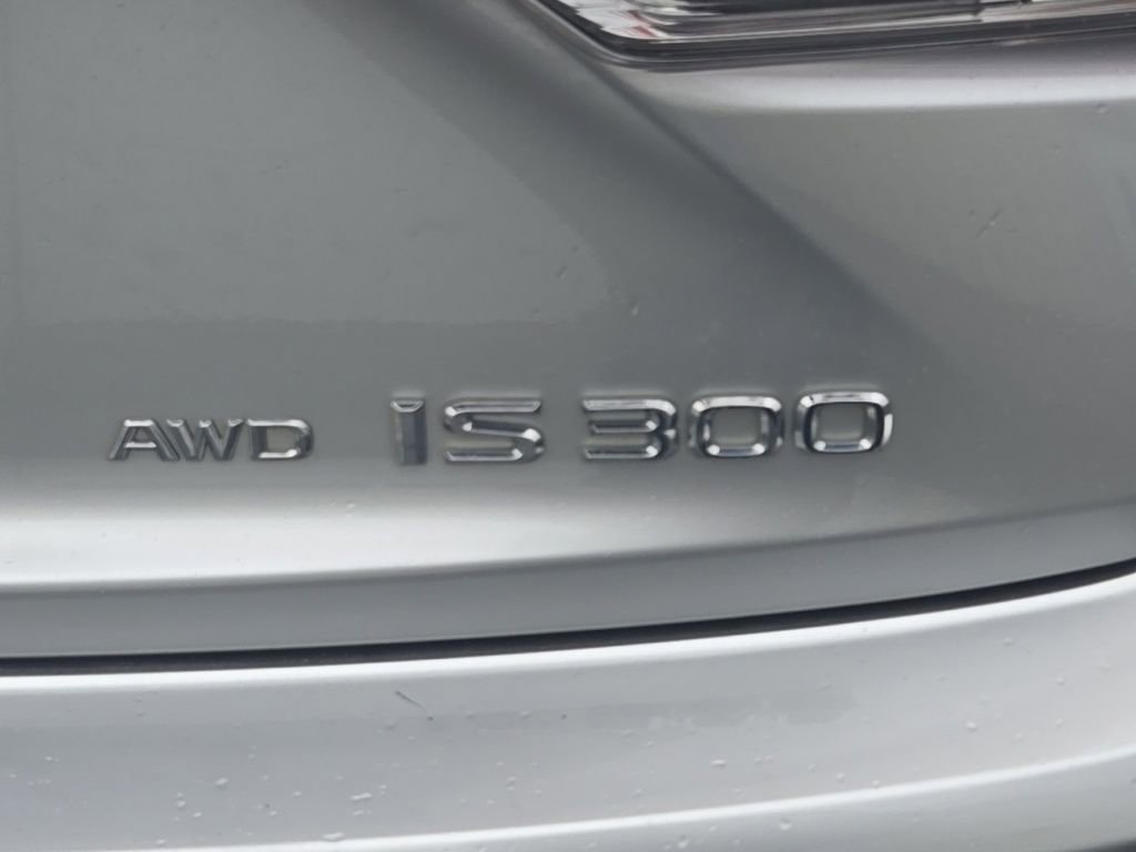 Used 2019 Lexus IS 300 F Sport w/ F Sport Package image 8