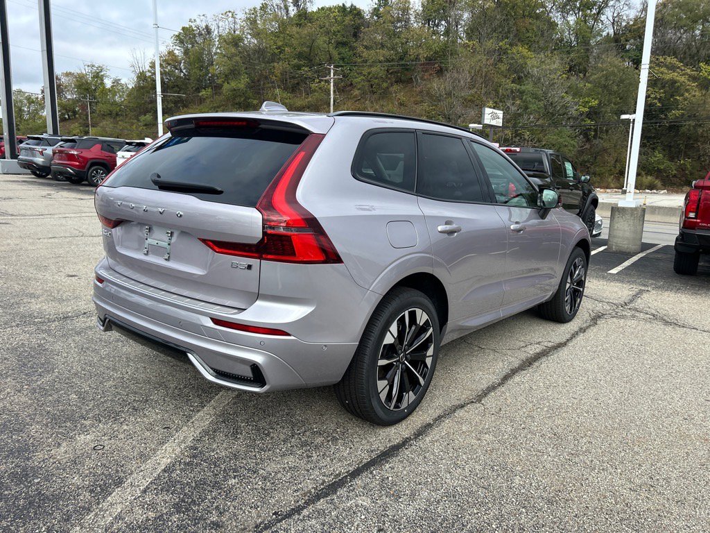 New 2026 Volvo XC60 B5 Plus w/ Protection Package Premier image 3