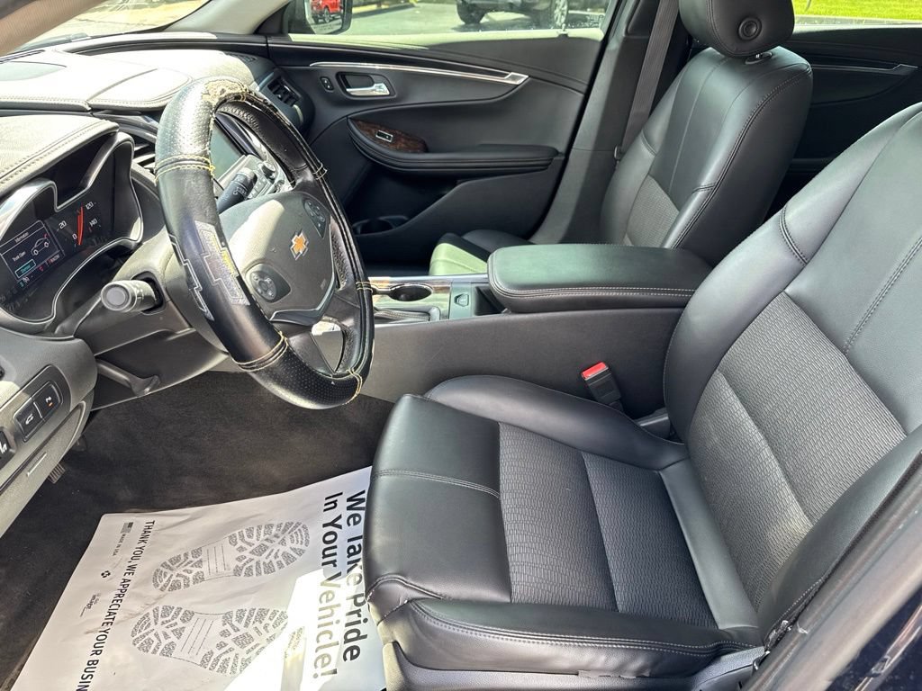 Used 2015 Chevrolet Impala LT FWD image 23