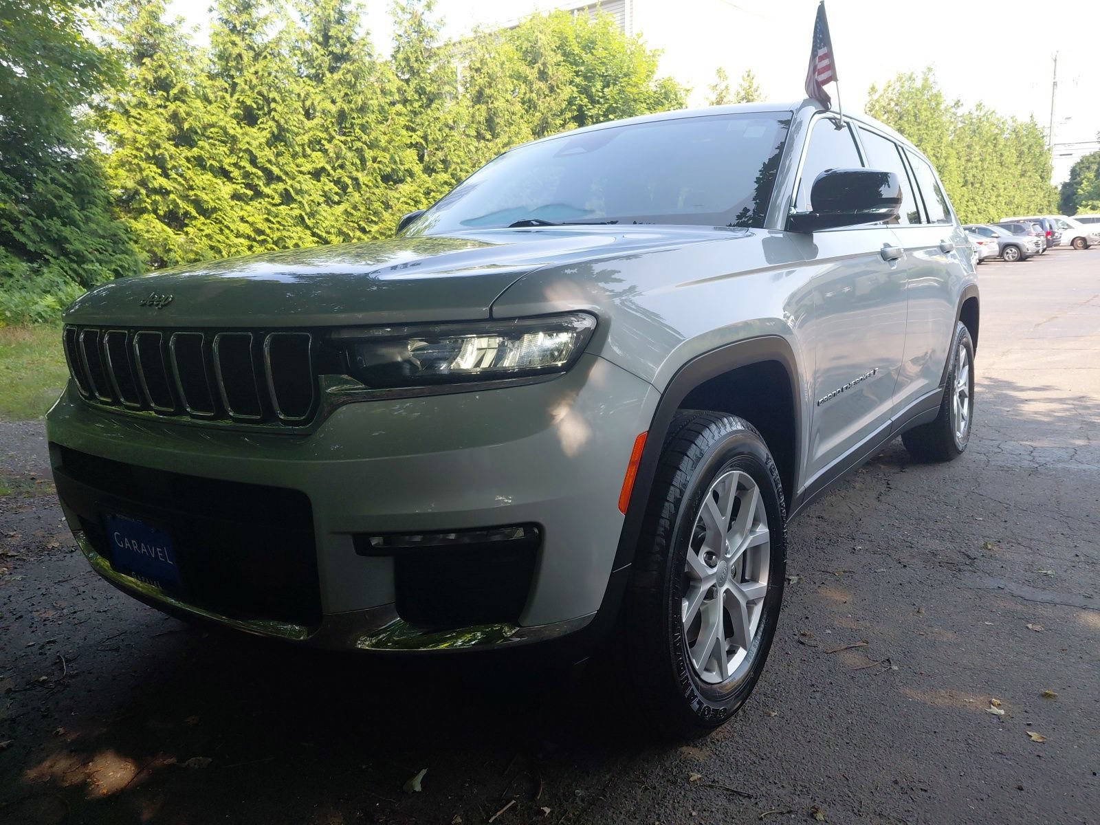 Used 2021 Jeep Grand Cherokee L Limited AWD/4WD image 35