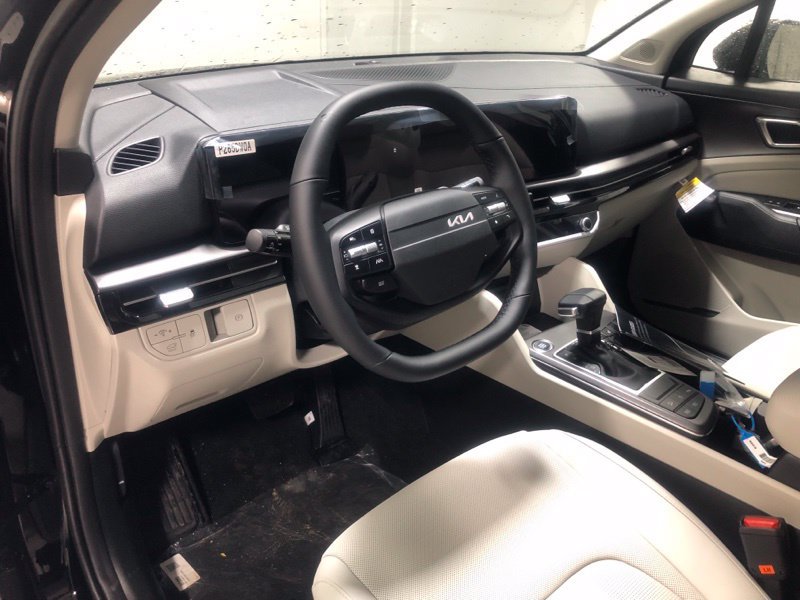 New 2026 Kia Sportage EX w/ EX Panorama Roof Package FWD image 20