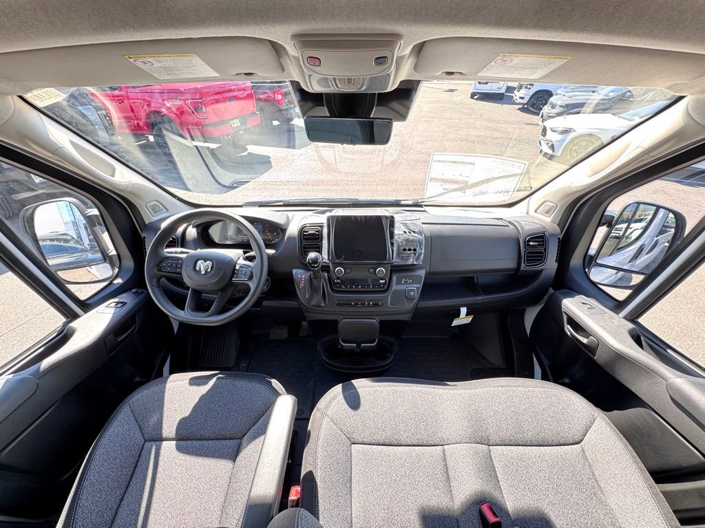 Used 2025 RAM ProMaster 3500 w/ Crew Van Package image 14