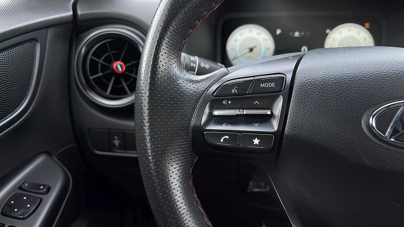 Used 2022 Hyundai Kona N Line AWD/4WD image 11