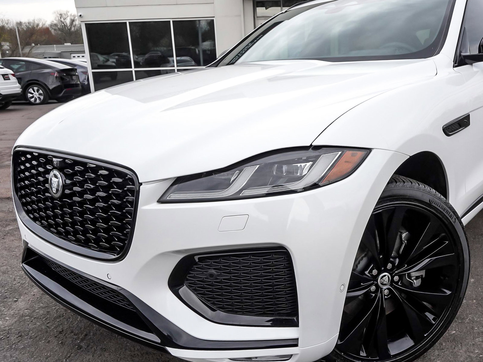 Used 2026 Jaguar F-PACE R-Dynamic S image 53