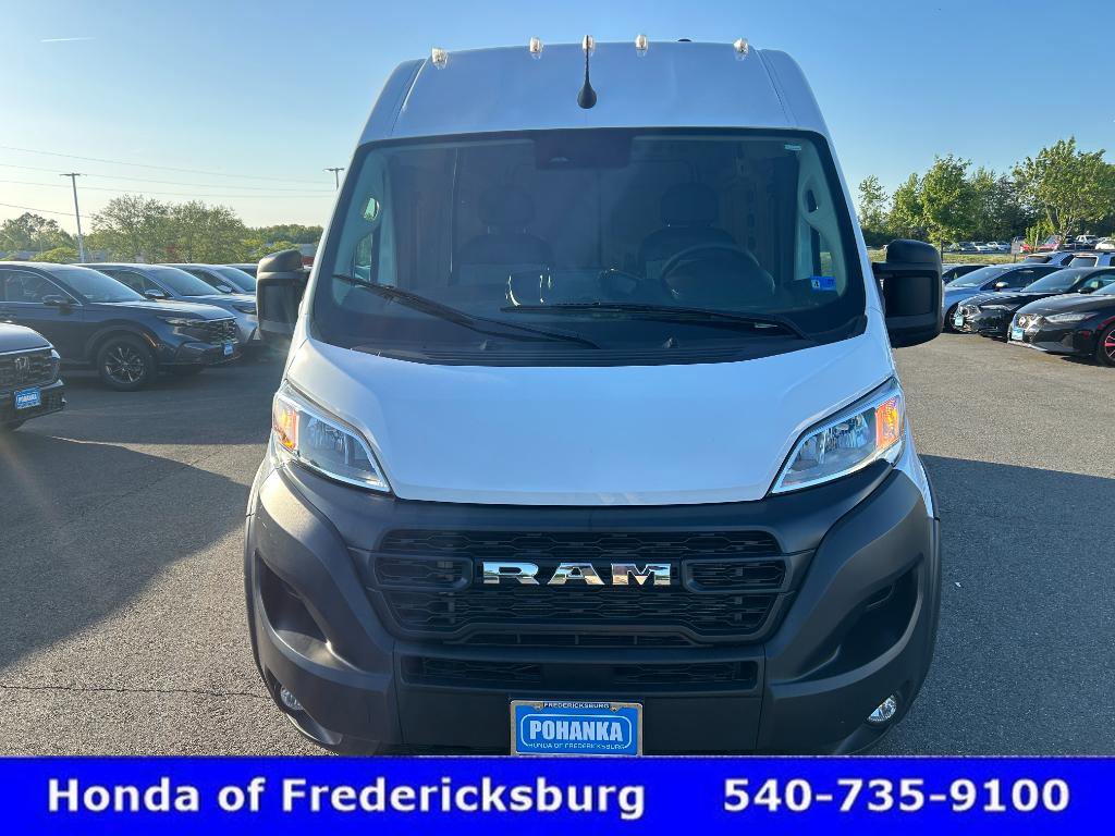 Used 2025 RAM ProMaster 2500 w/ Convenience Group FWD image 9