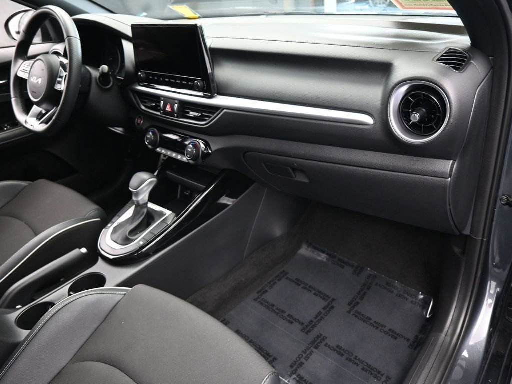 Used 2023 Kia Forte GT-Line image 43