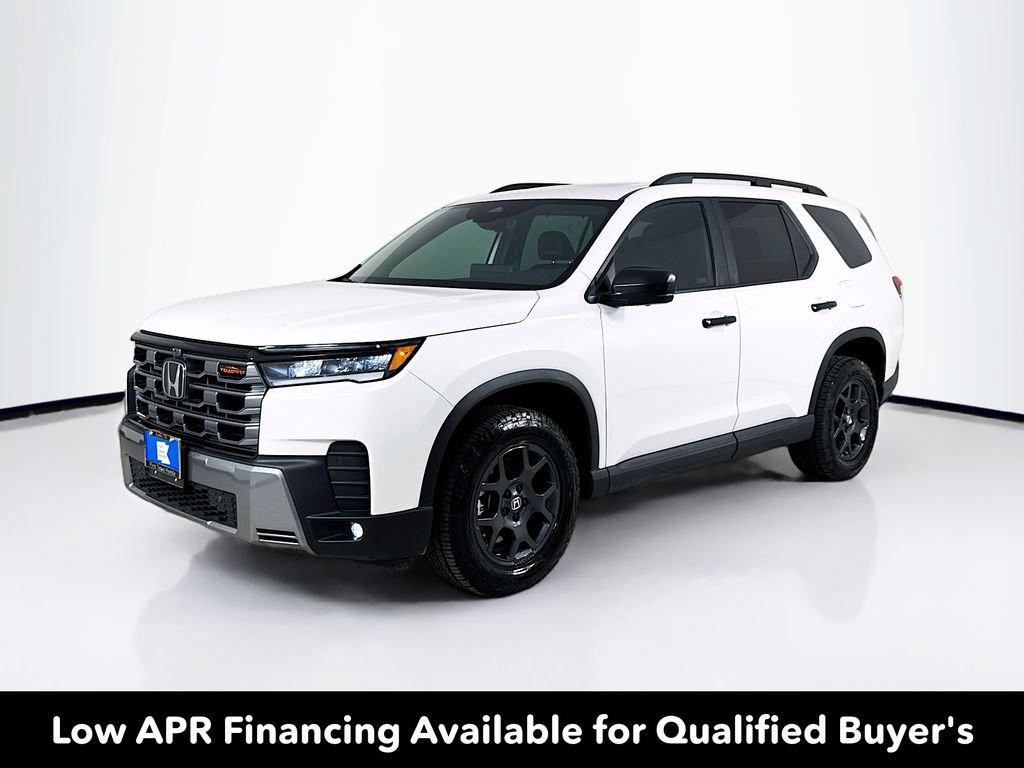 Used 2026 Honda Pilot TrailSport image 3