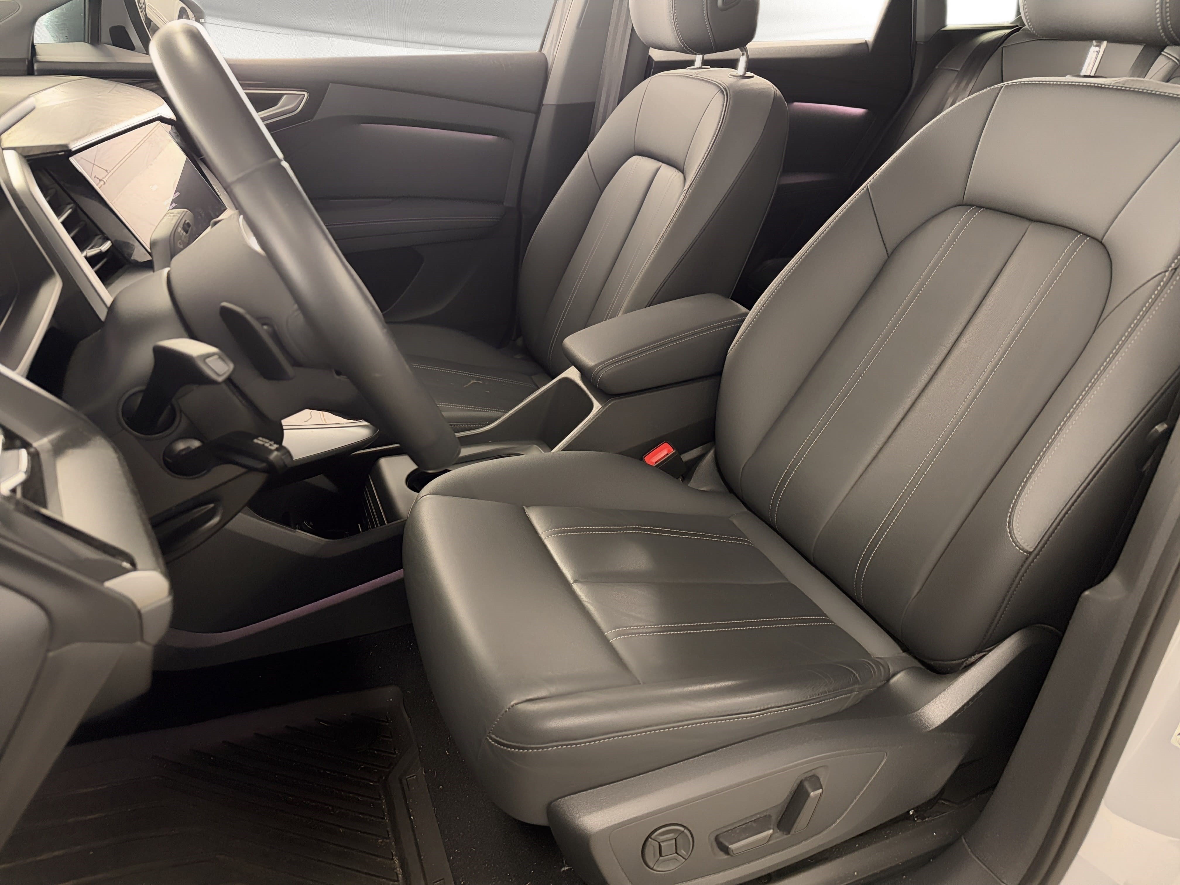 Certified 2023 Audi Q4 e-tron Prestige AWD/4WD image 5