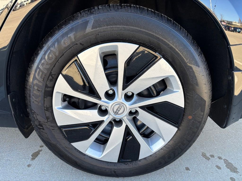 Used 2025 Nissan Altima 2.5 S image 10