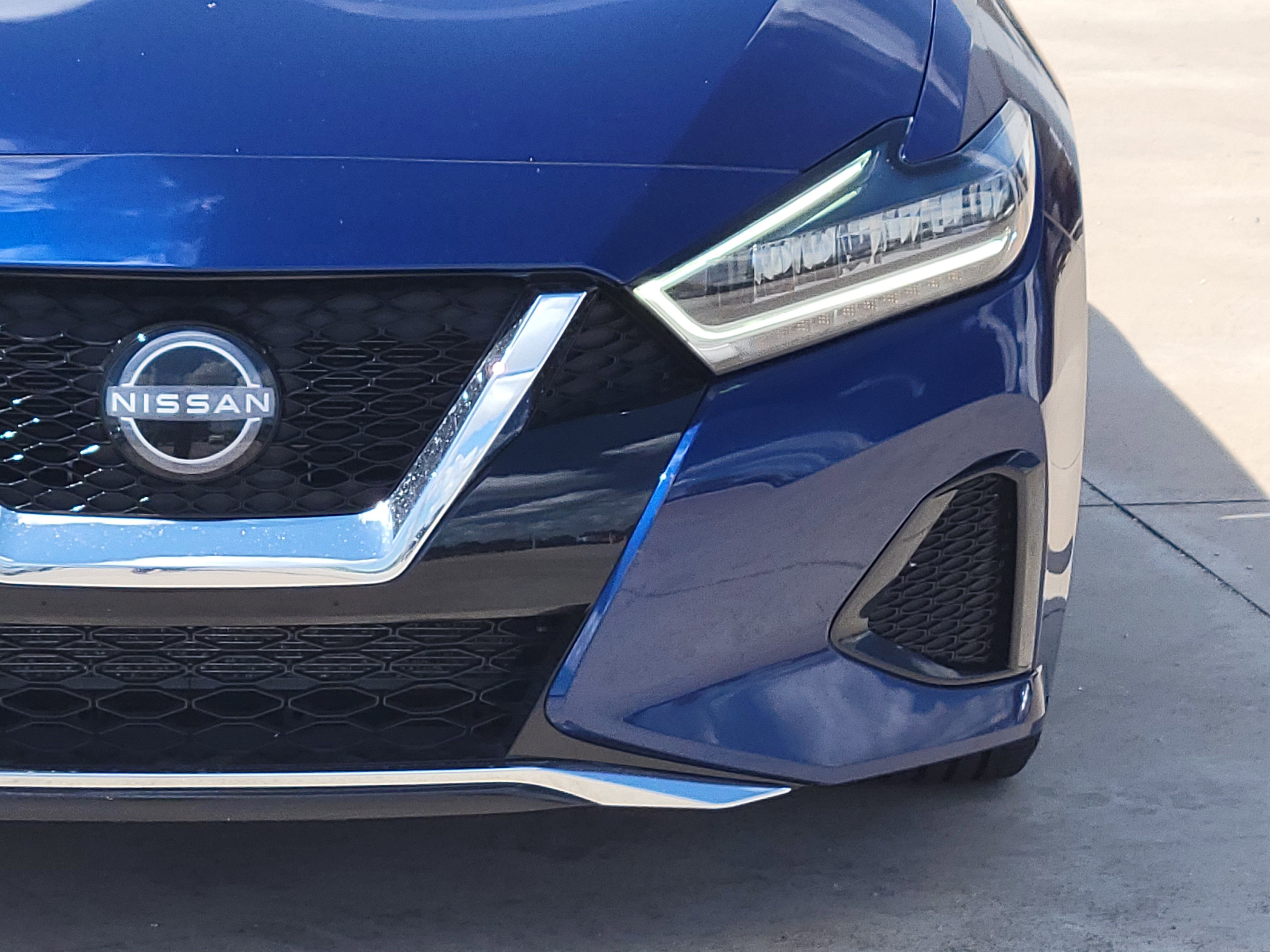 Used 2023 Nissan Maxima SV w/ Floor Mat Group image 10