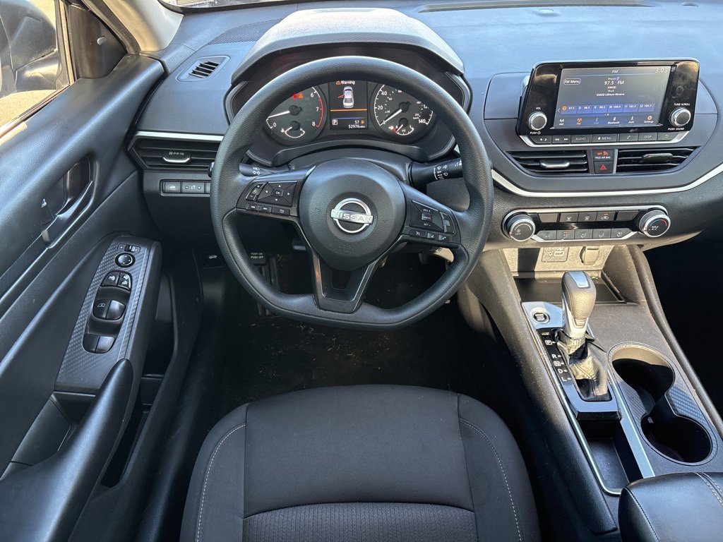 Used 2024 Nissan Altima 2.5 S image 11