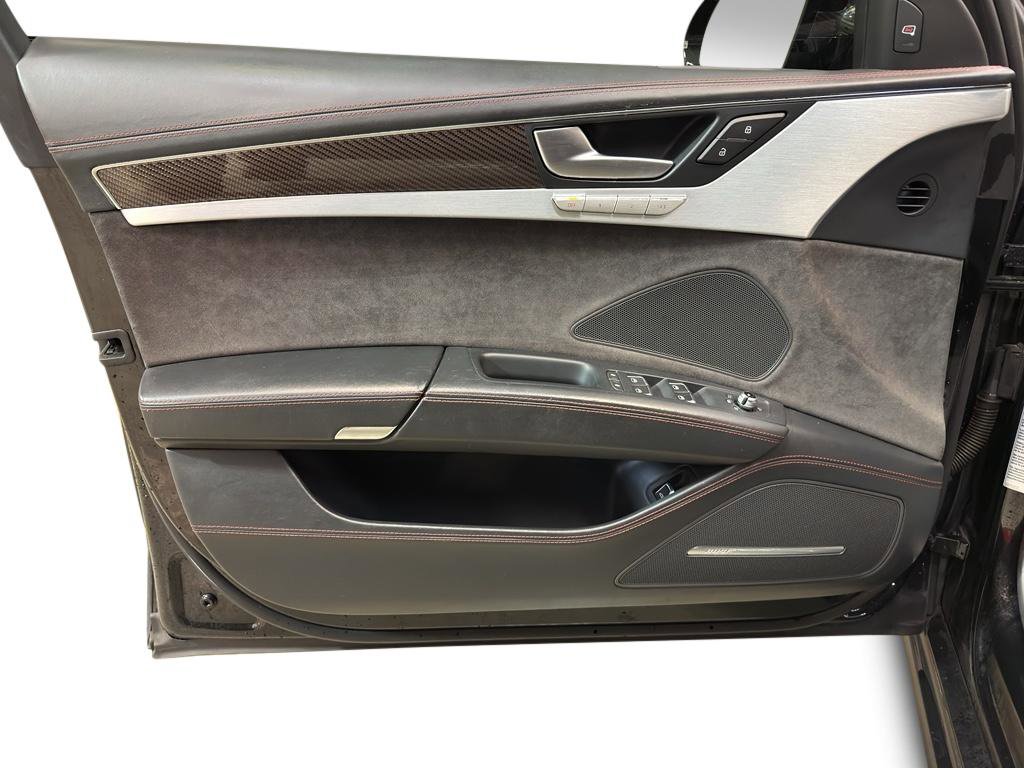 Used 2017 Audi S8 Plus image 13