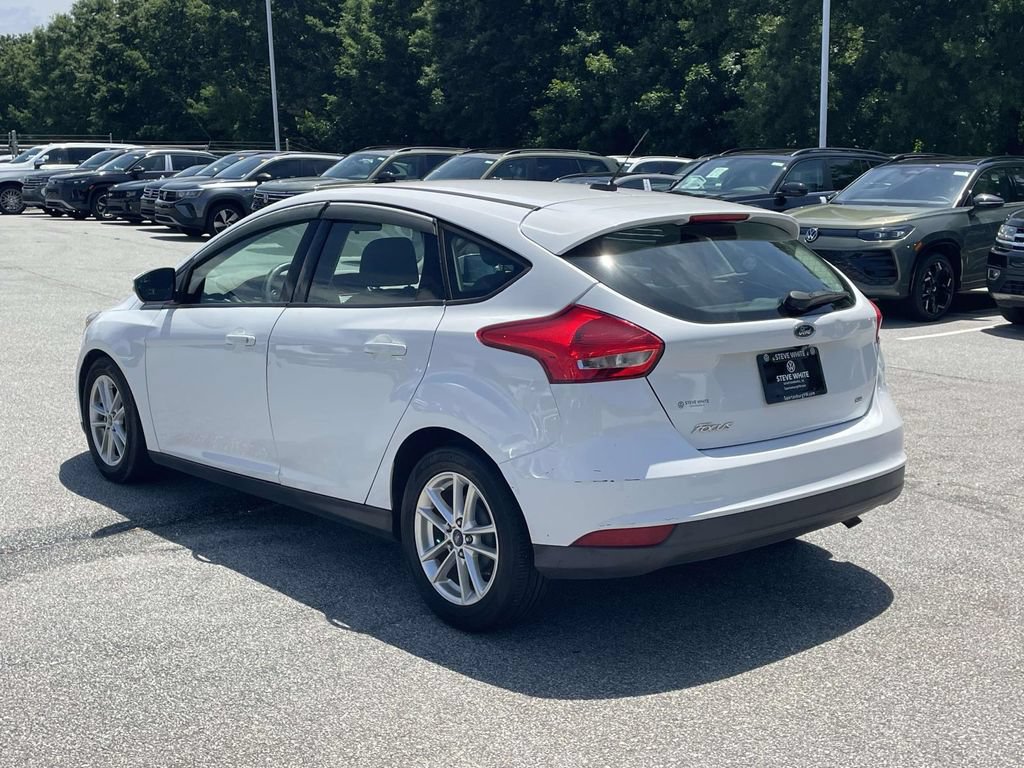 Used 2015 Ford Focus SE FWD image 4