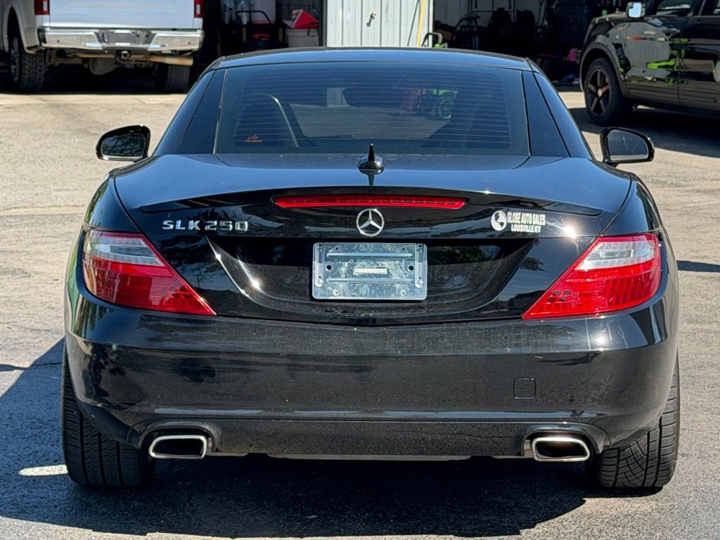 Used 2013 Mercedes-Benz SLK 250 image 5