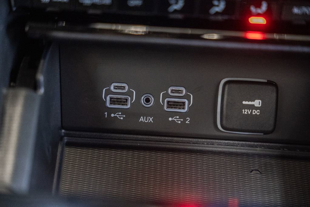 New 2025 Jeep Grand Cherokee L Limited w/ Luxury Tech Group II image 24