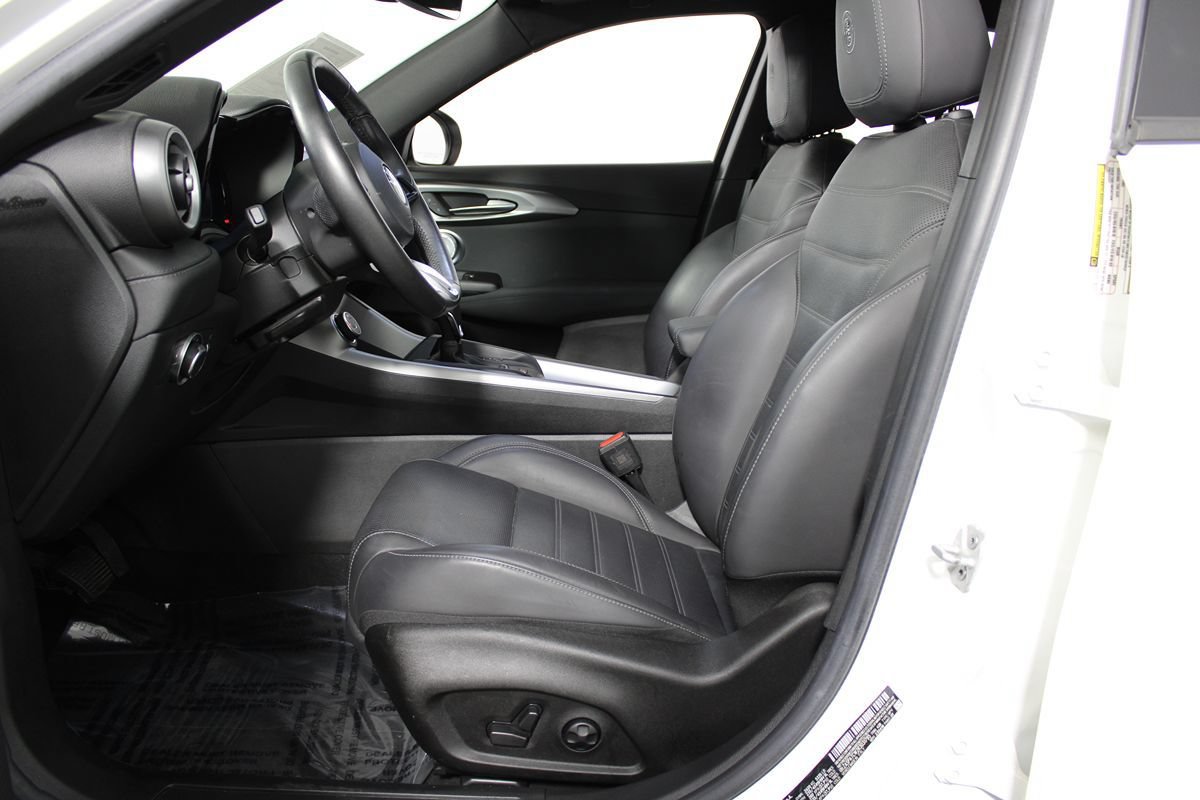 Used 2024 Alfa Romeo Tonale Ti AWD/4WD image 13