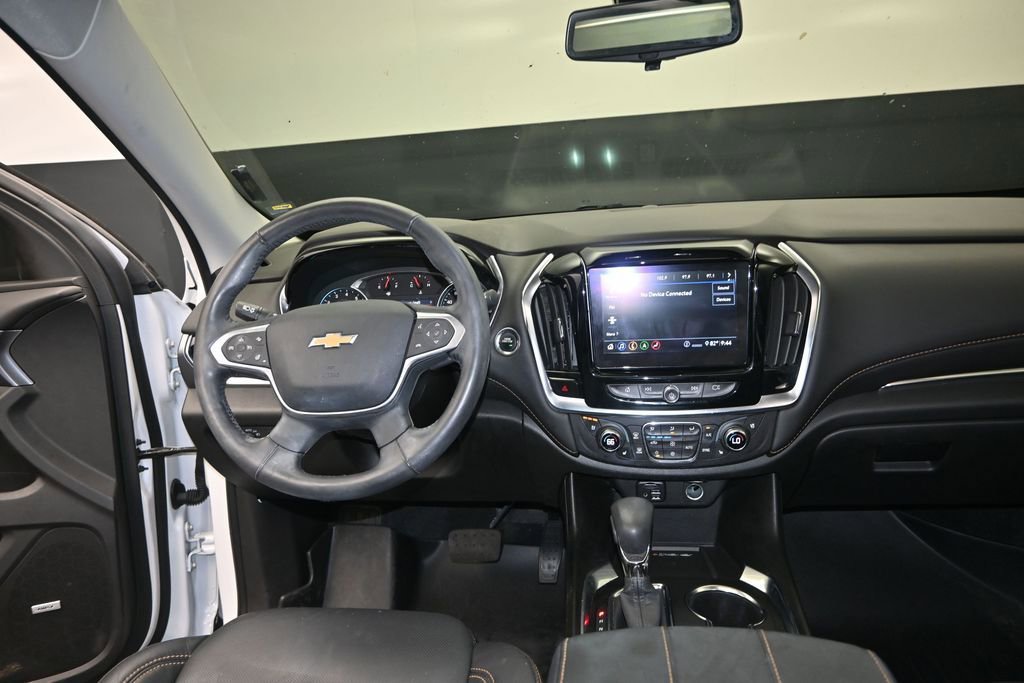 Used 2021 Chevrolet Traverse Premier w/ Redline Edition FWD image 18