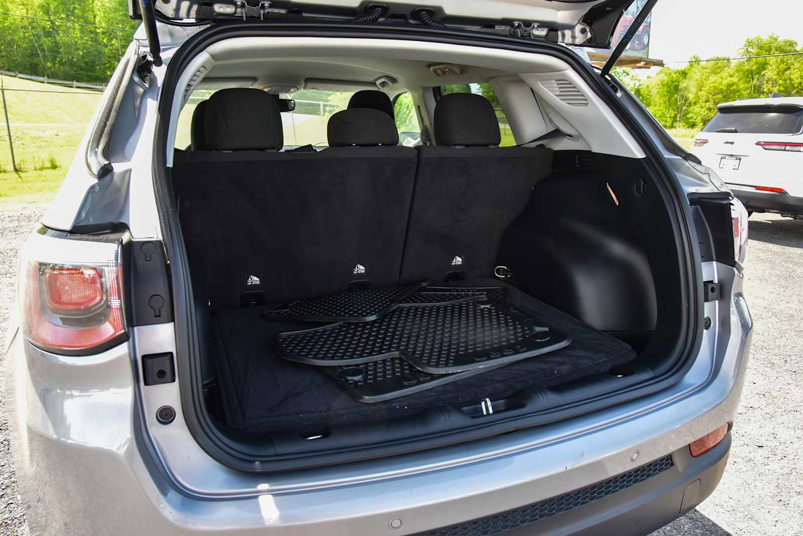 Used 2020 Jeep Compass Sport AWD/4WD image 13