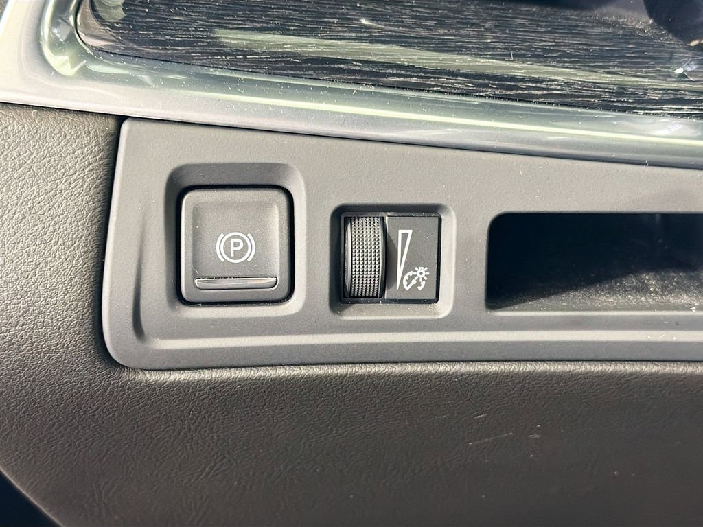 Used 2023 Cadillac XT5 Premium Luxury AWD/4WD image 12