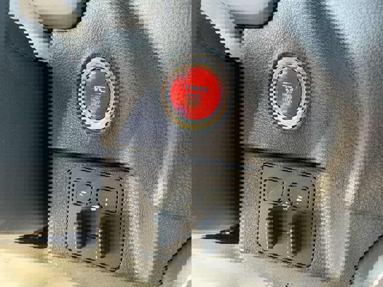 Used 2022 Toyota Tundra SR5 w/ TRD Sport Premium Package image 19