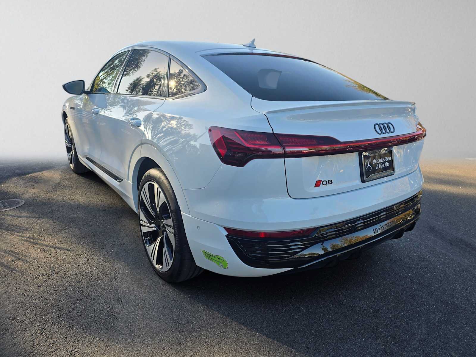 Used 2024 Audi Q8 e-tron Prestige w/ Prestige Package AWD/4WD image 5