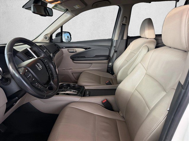 Used 2017 Honda Pilot Touring image 9