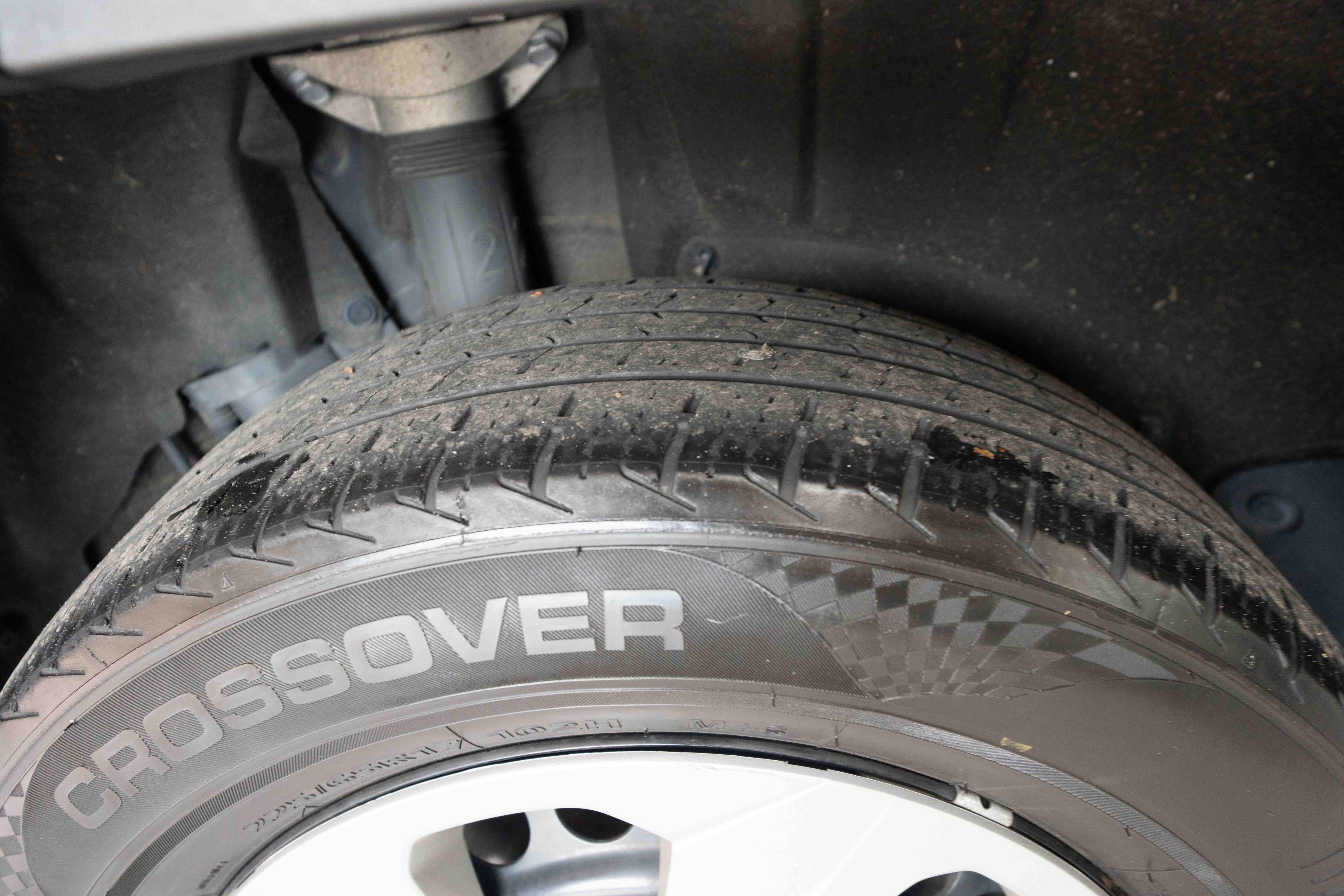 Used 2019 Toyota RAV4 LE w/ Carpet Mat Package FWD image 30